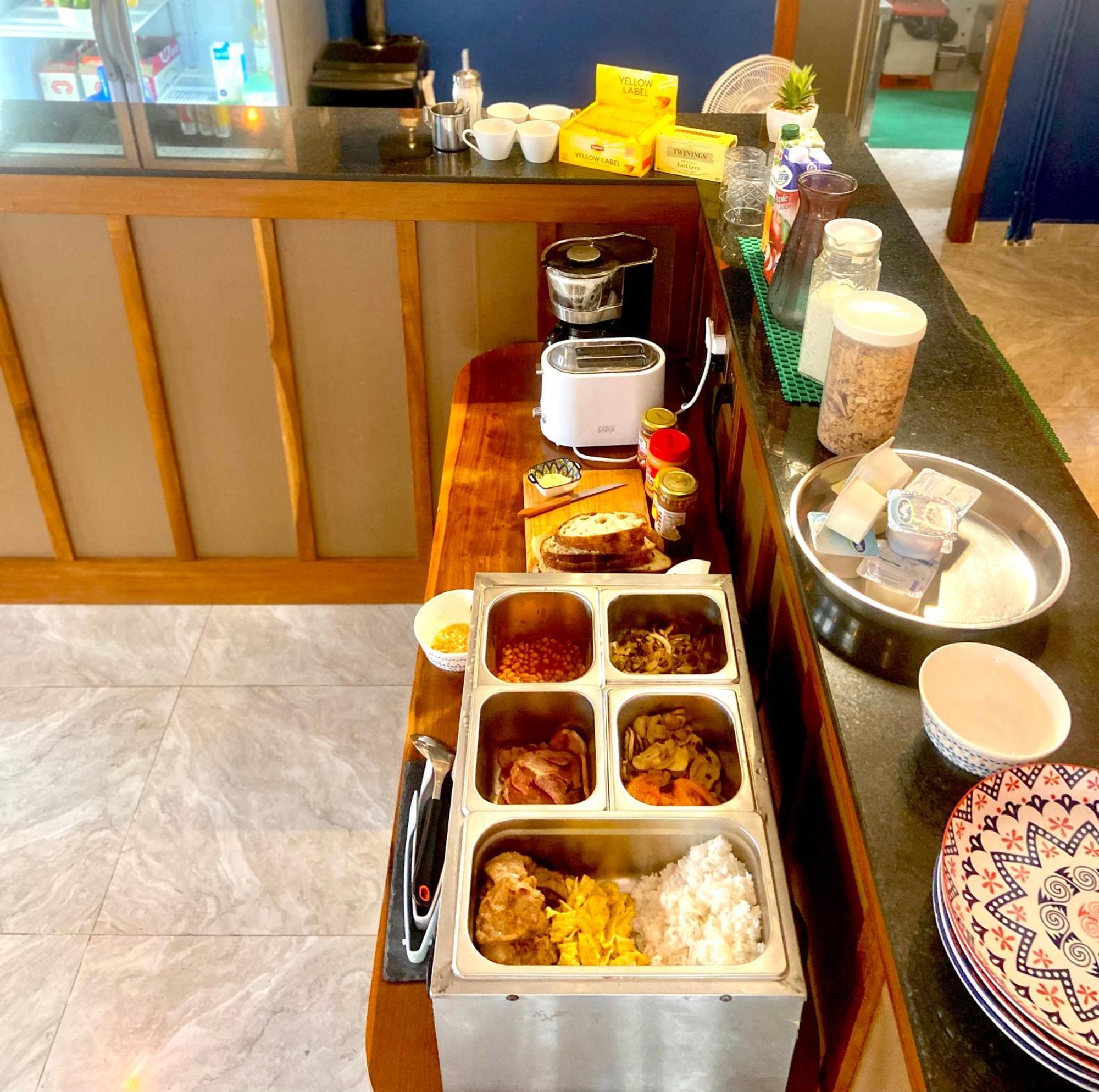 Teejays Bed And Breakfast 캄폿 외부 사진