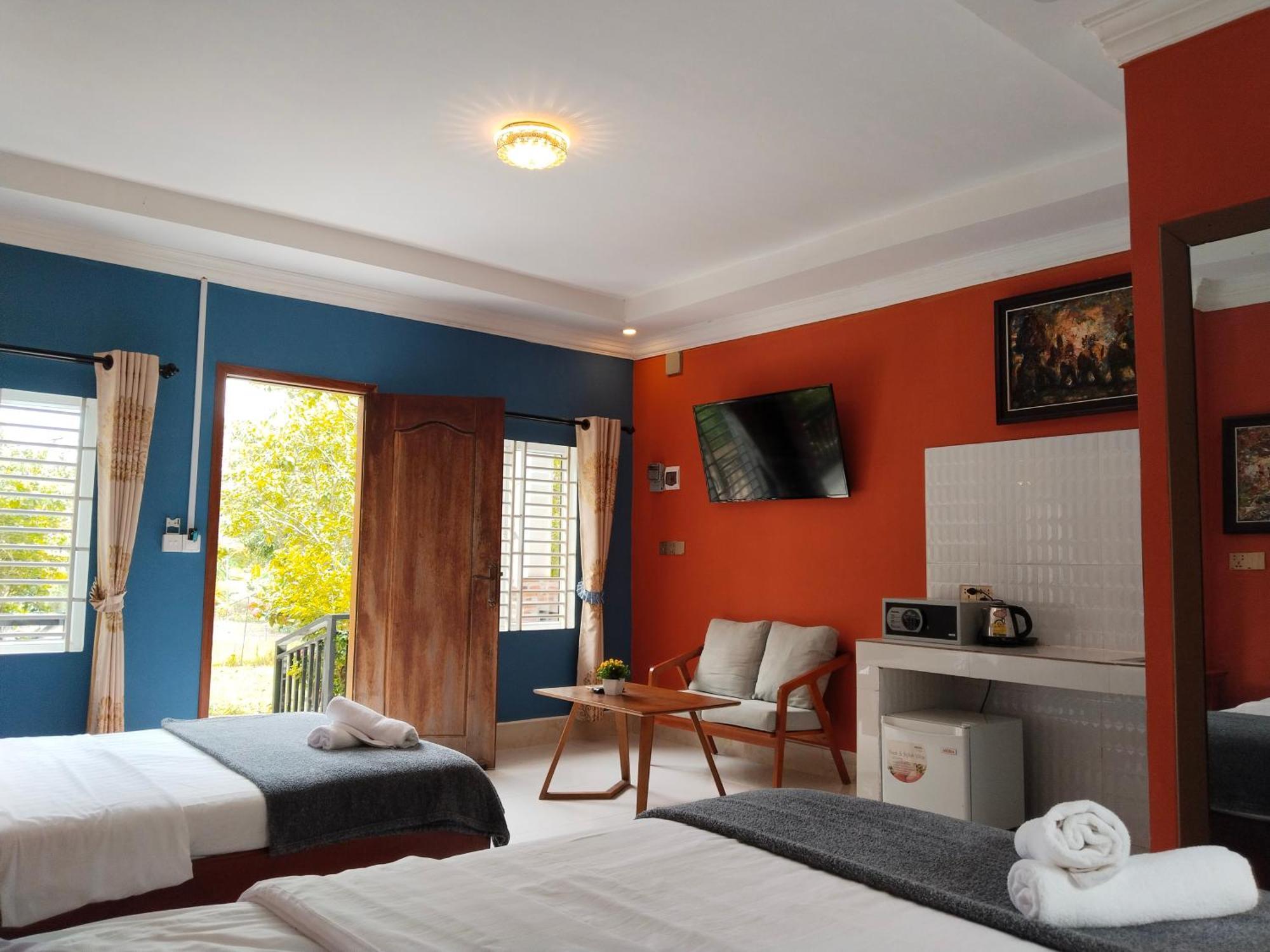 Teejays Bed And Breakfast 캄폿 외부 사진