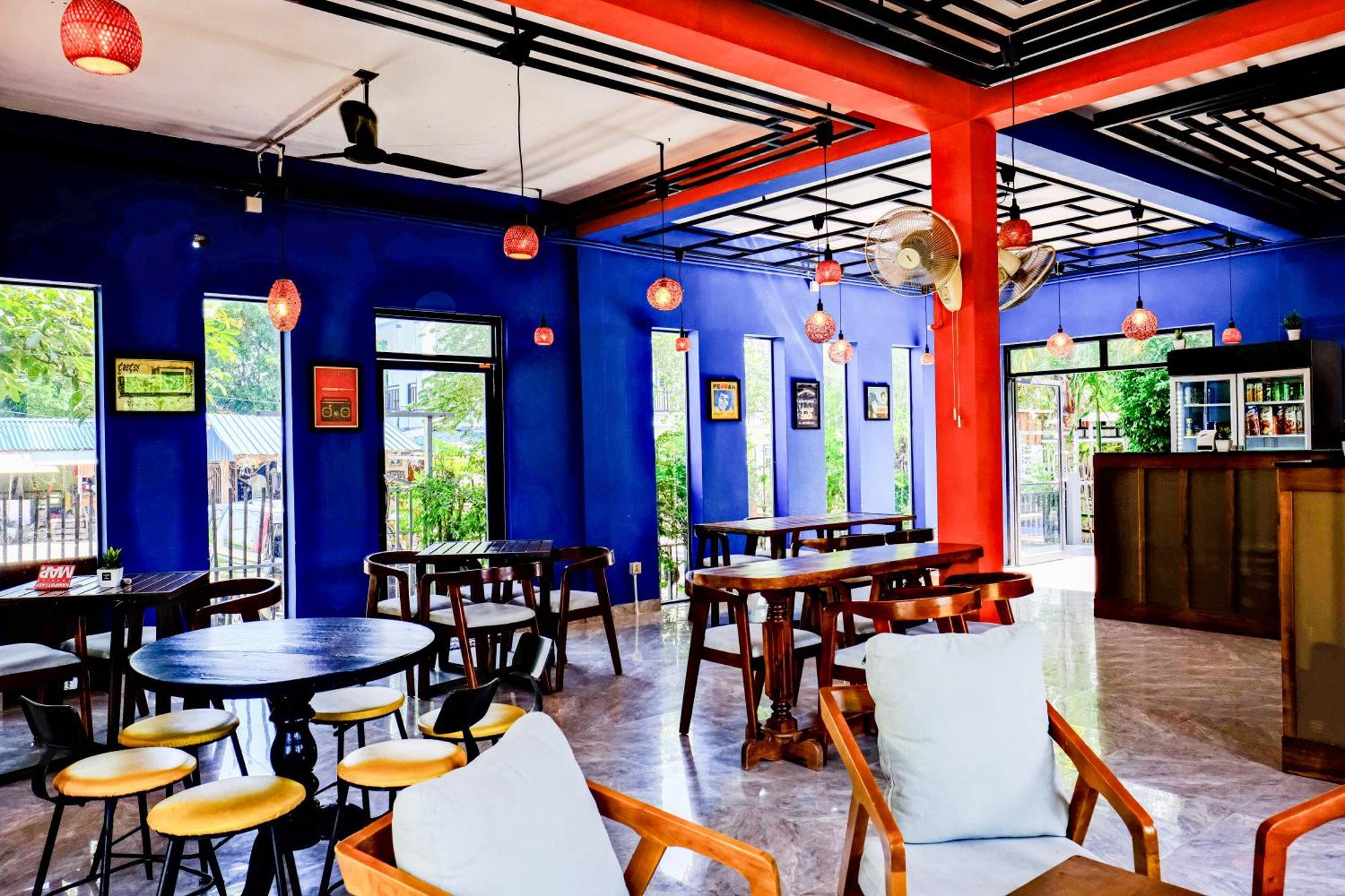 Teejays Bed And Breakfast 캄폿 외부 사진